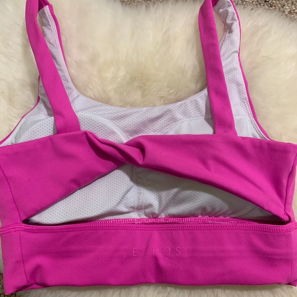 •ethos• twist and turn sports bra - Picture 4 of 5
